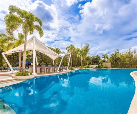 away from the hustle and bustle of city life|8 Relaxing Places Near Manila to Escape the City Life.
